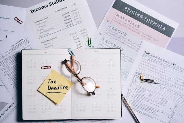 How to avoid debt management scams
