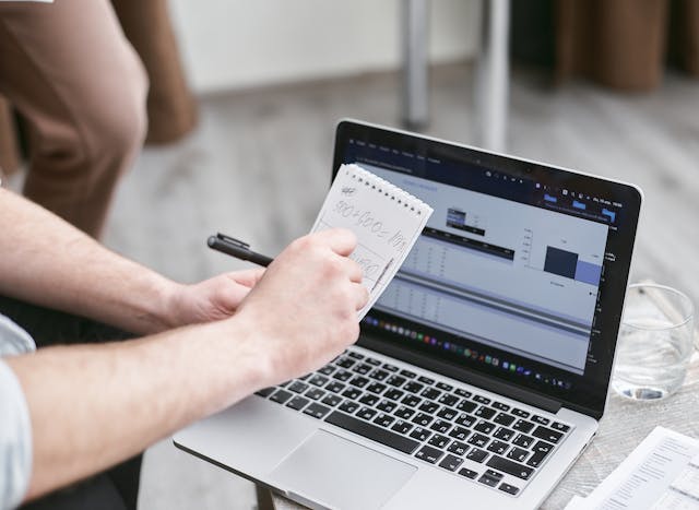 Budgeting vs Forecasting